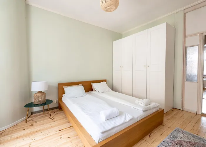 2ndhomes Bright 125m2 4br Center With The Great Views