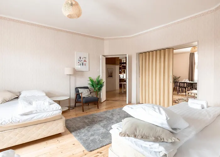 2ndhomes Bright 125m2 4br Center With The Great Views