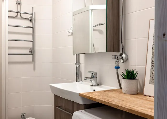 2ndhomes Bright 125m2 4br Center With The Great Views Apartment *